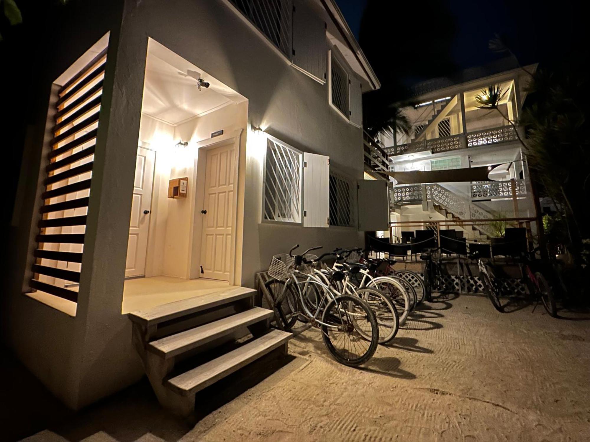 Treetops Hotel Caye Caulker Exterior foto